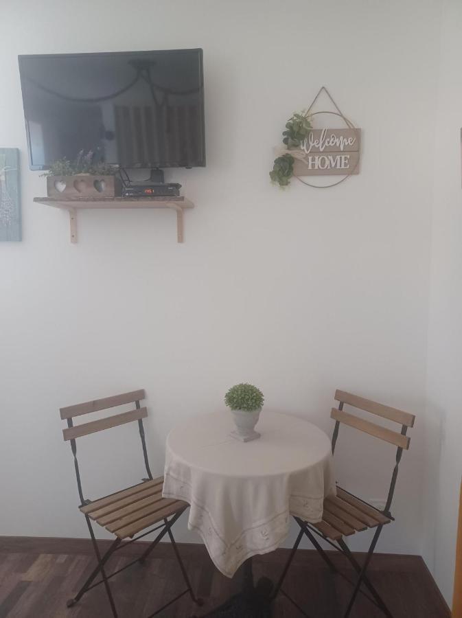 Chambre D'Hote Au Jardin Le Clos Des Vins D'Anges Saint-Pierre-des-Champs Kültér fotó