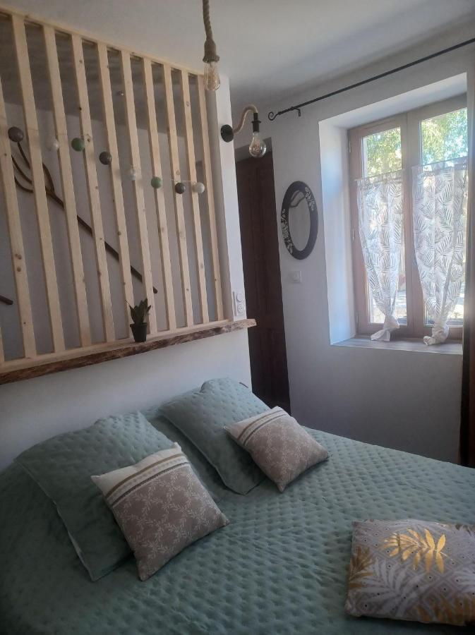Chambre D'Hote Au Jardin Le Clos Des Vins D'Anges Saint-Pierre-des-Champs Kültér fotó